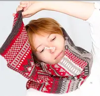 Red Mountain Scarf by Teti Lutsak