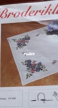 Svarta Faret - Lilla Broderiklubben - LB 241 - Table Topper XSD