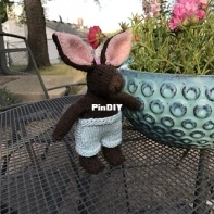 Swimtrunks for Little Bunny Friend - Nessa Stockard - Free
