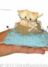 HandMadeAwards-Two Little Cats Pincushion by Loly Fuertes