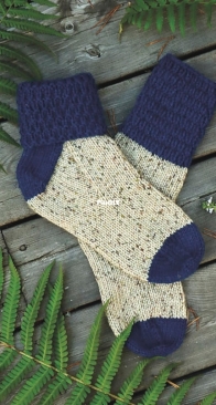 Mjärde - socks by Ellen Furderer - Free