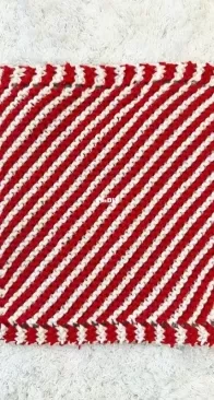 Candy Cane C2C Dishcloth by Louise Bollanos - Handy Little Me - Free