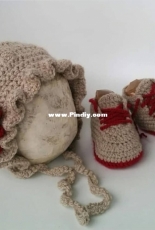 Baby beanie and boots