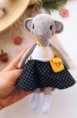 Bumbee crochet - Mouse Molli - Russian - Free