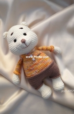 Joly Joyly -  Yaowalux Srisanga - Polar bear pattern