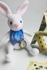 Ksenia Igoshina - The White Rabbit of Alice in Wonderland - Russian - Free