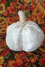 Velvet pumpkin