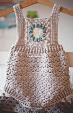 Mon Petit Violon - Vita Apala - Granny Square Romper