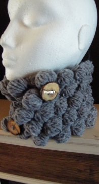 The Crochet Hookers - Lynn Barrett-Smith - Walnut Stitch Cowl