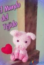 Cerdo pequeño con corazon