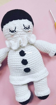 Cara Creations - Cara Engwerda - Pierrot the little Clown - Free