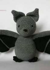 Christel Krukkert- Viggo the Bat - Dutch