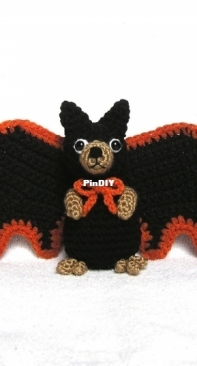 Bvoe - Barbara Voelker - Bert the Halloween Bat