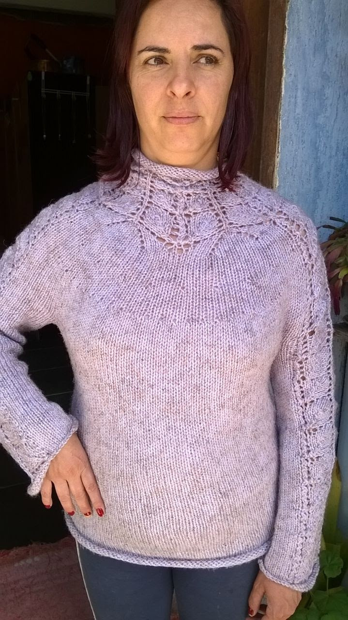 Pullover lace
