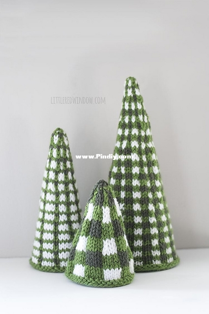 Plaid_Christmas_Trees.jpg