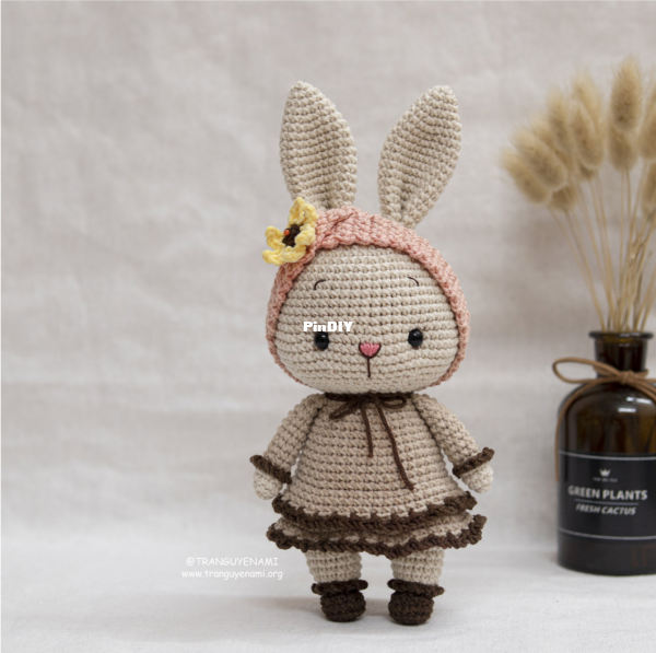 Tranguyenami- Crochet Bunny Girl dress 2.png