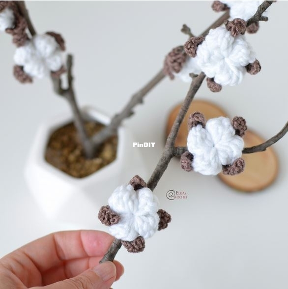 cotton stems elisa sartori.JPG