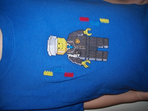 Lego Policeman t-shirt 003.JPG