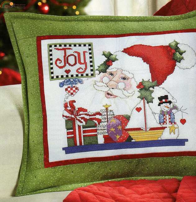 Santa Pillow.jpg
