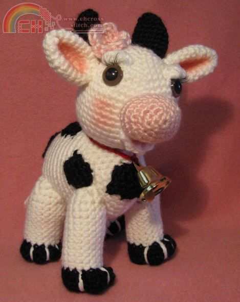 MollyMoo the amigurumi cow.JPG